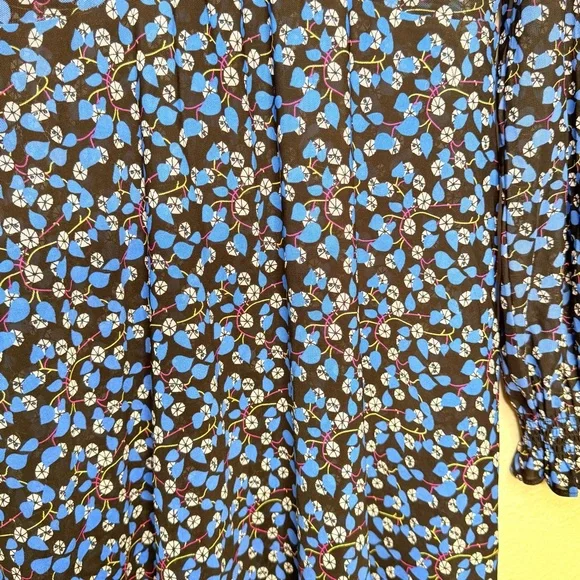 Cabi The Ten Dress blue floral long sleeve dress - Picture 10 of 10